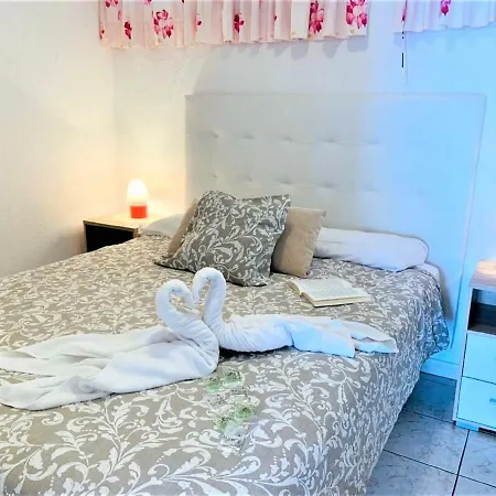 Sea Breeze In Playa De Americas With Parking * Playa de las Americas (Tenerife)