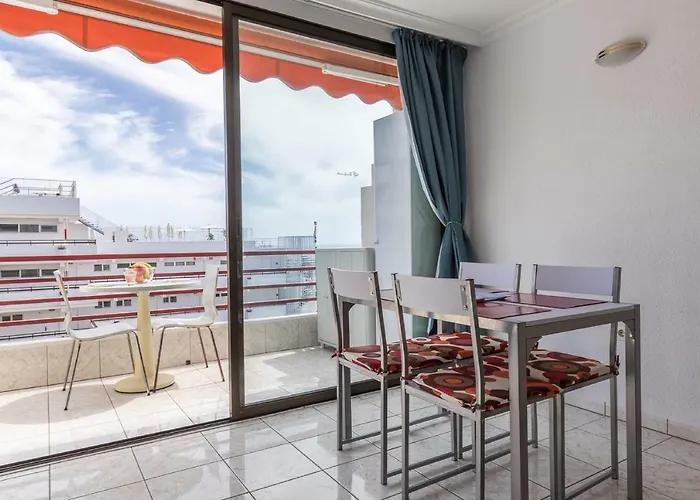 Sea Breeze In Playa De Americas With Parking דירה *