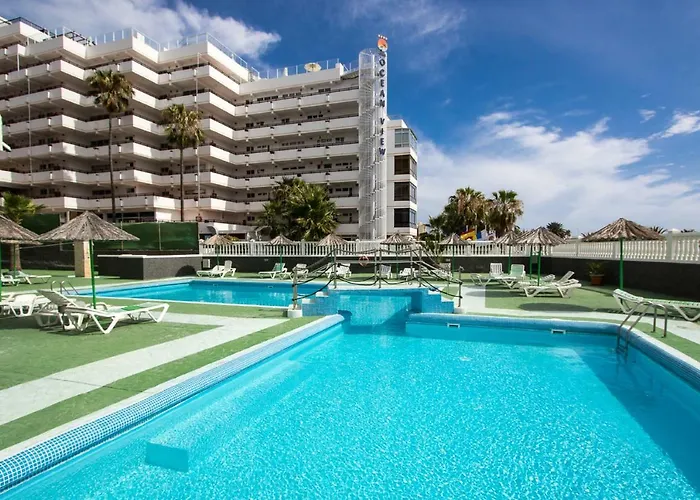 Sea Breeze In Playa De Americas With Parking Apartmán